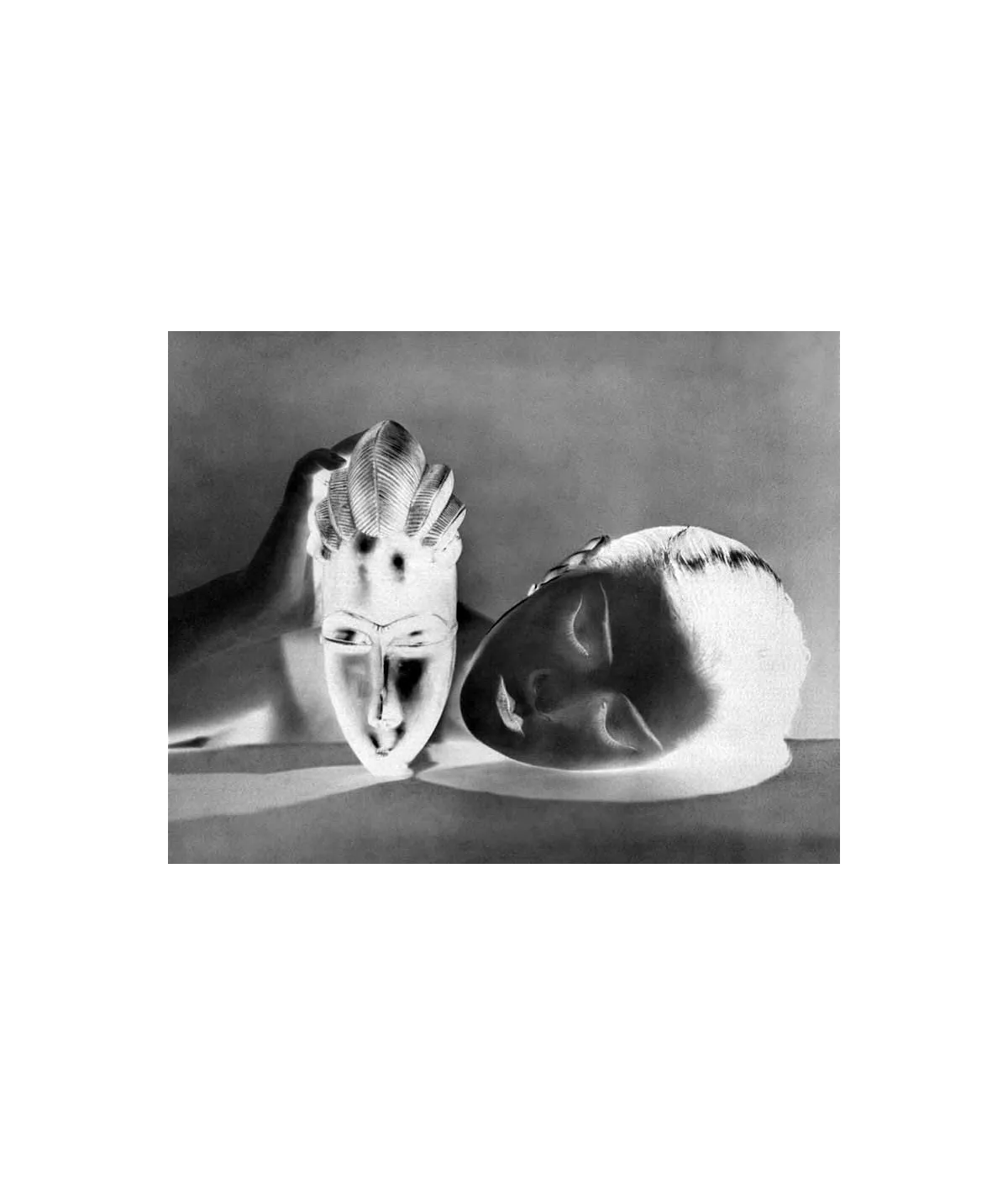 manray|Man Ray photo / TELIMAGE|Black and White reversed negative||Photographies