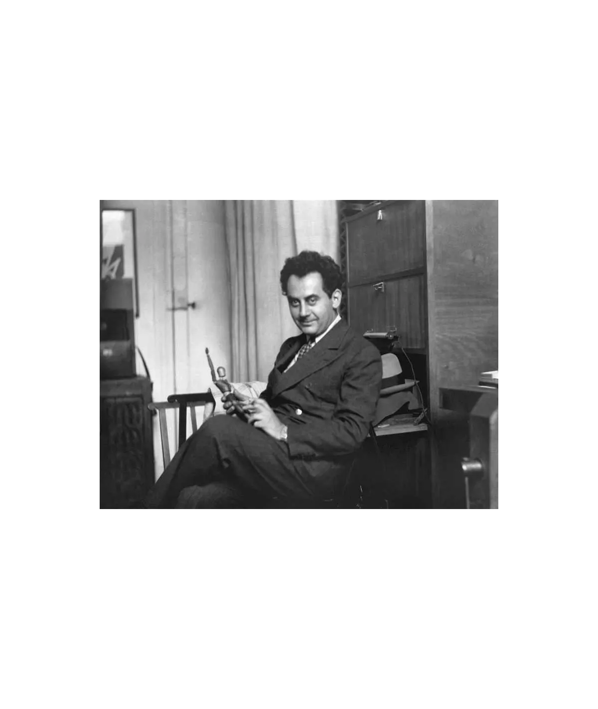 manray|Man Ray photo / TELIMAGE|Man Ray||Autoportraits