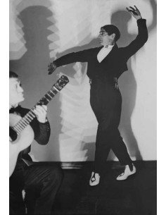 Vicente Escudero danseur flamenco accompagné par guitariste - ombre...