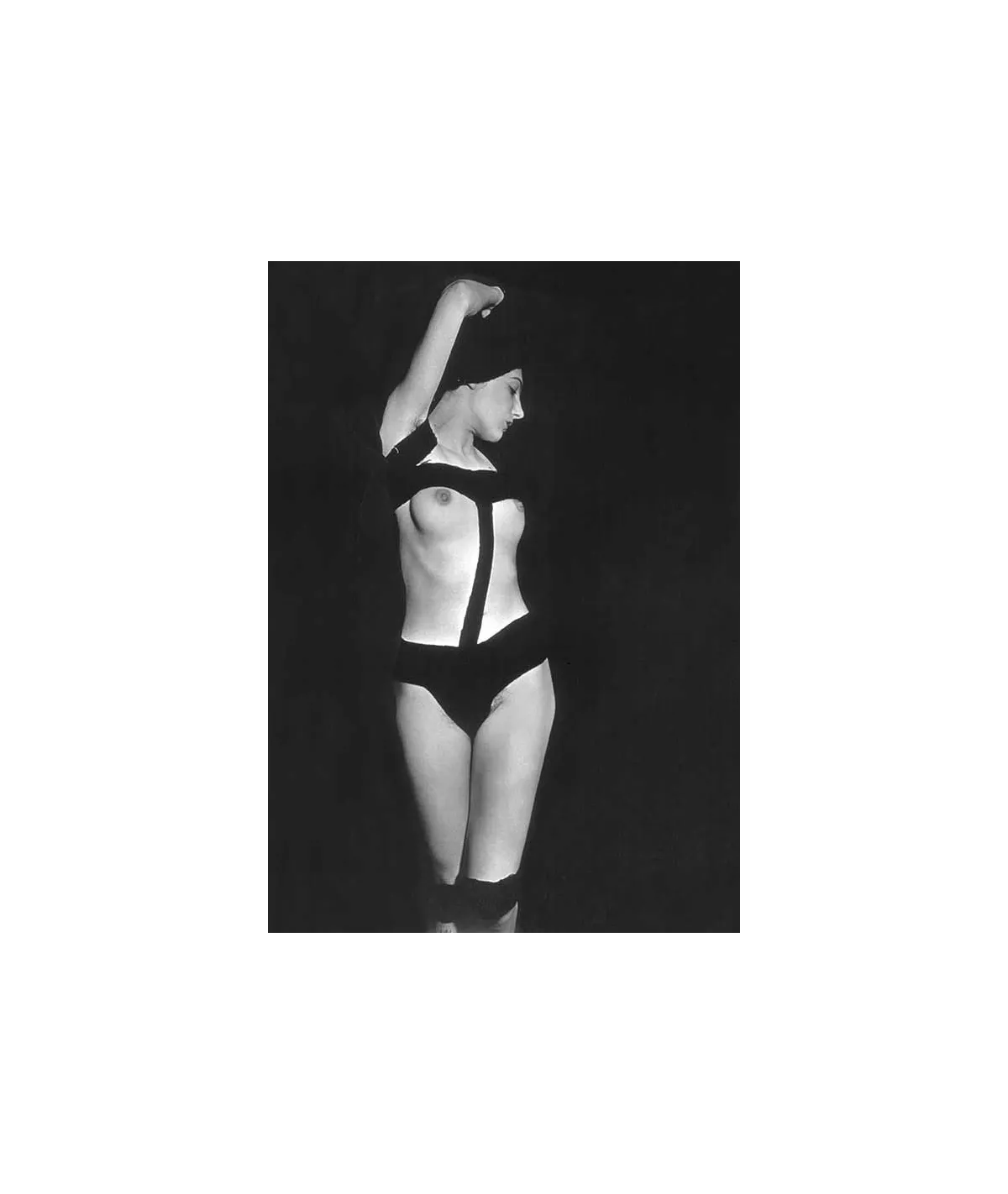 manray|Man Ray photo / TELIMAGE|White and black variation||Nudes