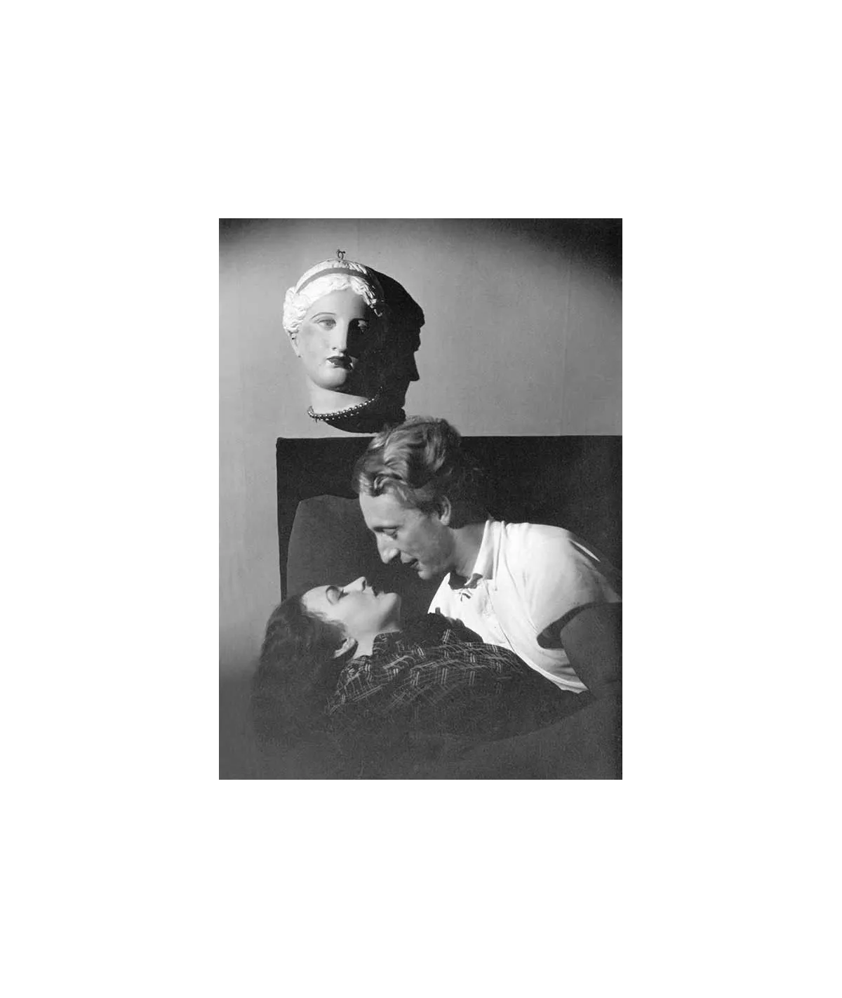 manray|Man Ray photo / TELIMAGE|Couple under Venus - Prayer serie||Home