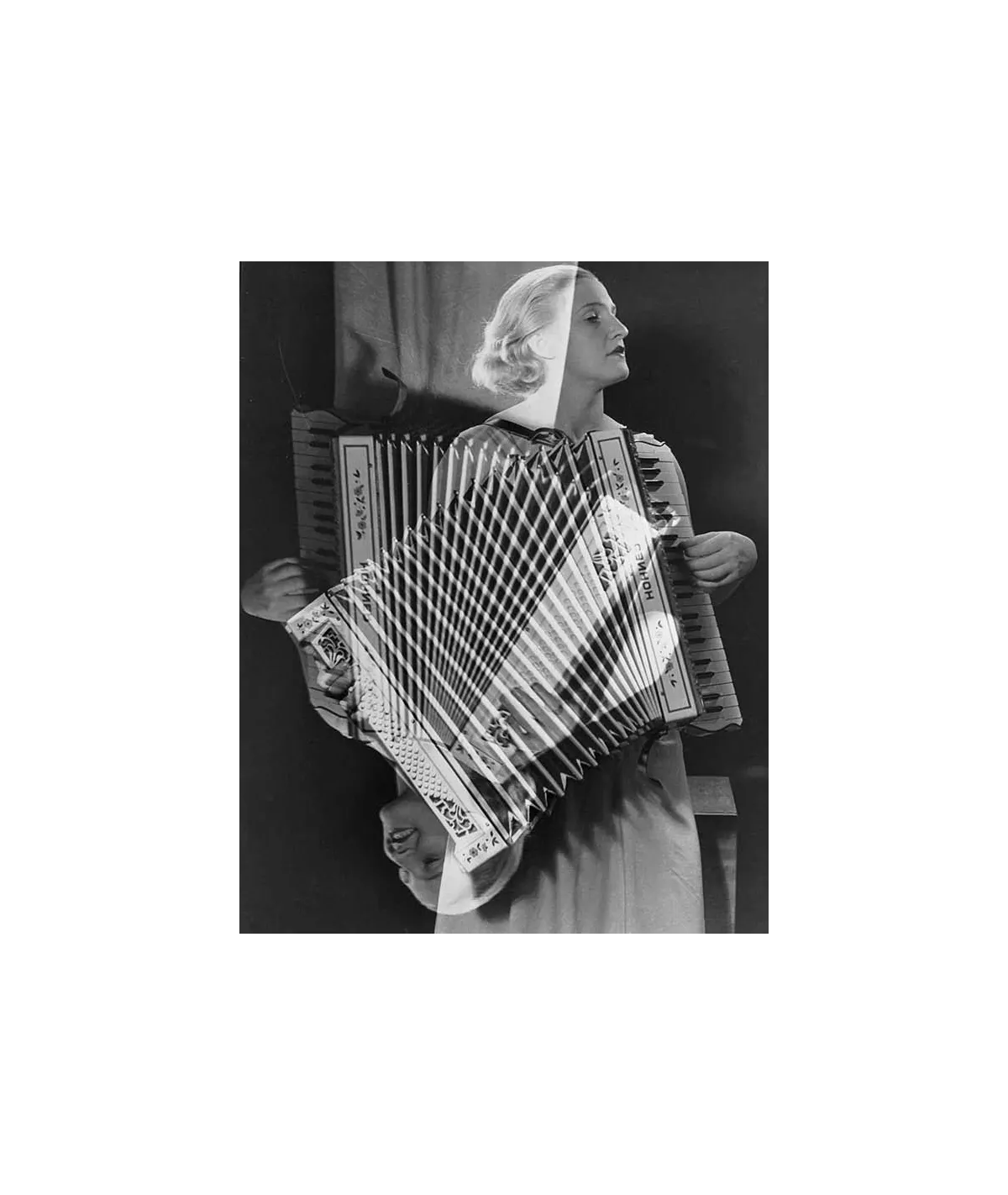 manray|Man Ray photo / TELIMAGE|Mlle Eva Barcinska||Women