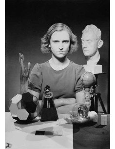 Essai de couverture : Photographs by Man Ray 1920-1934 femme de fac...