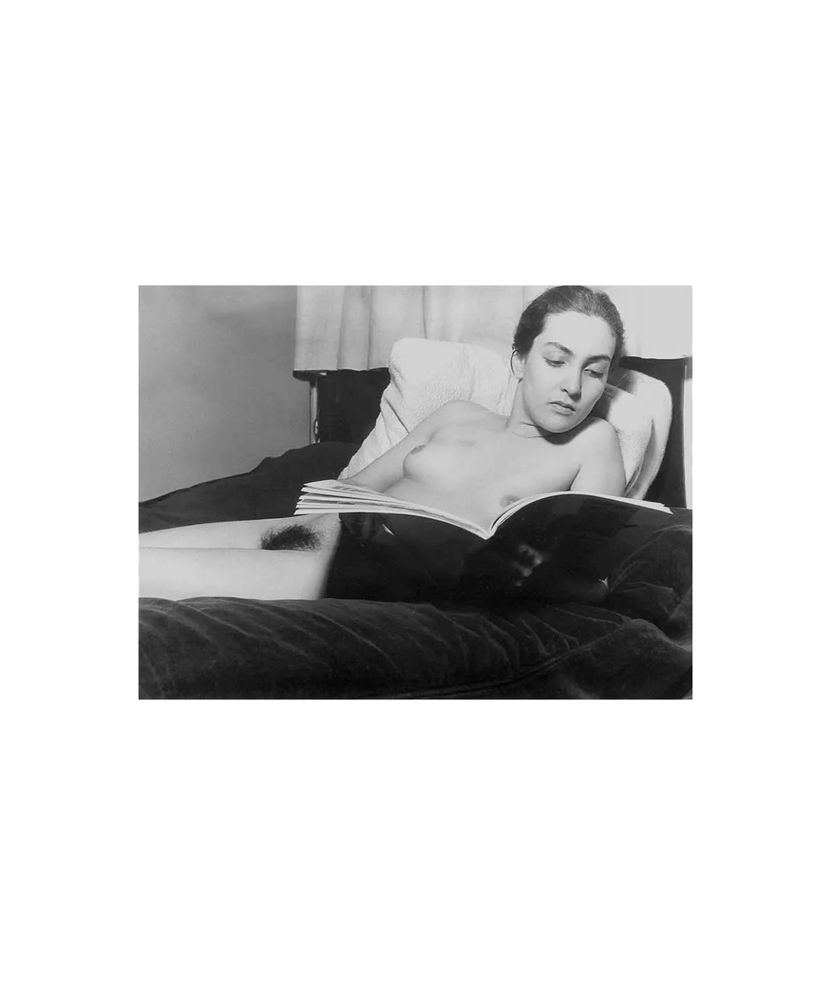 manray|Man Ray photo / TELIMAGE|Meret Oppenheim nude||Nudes