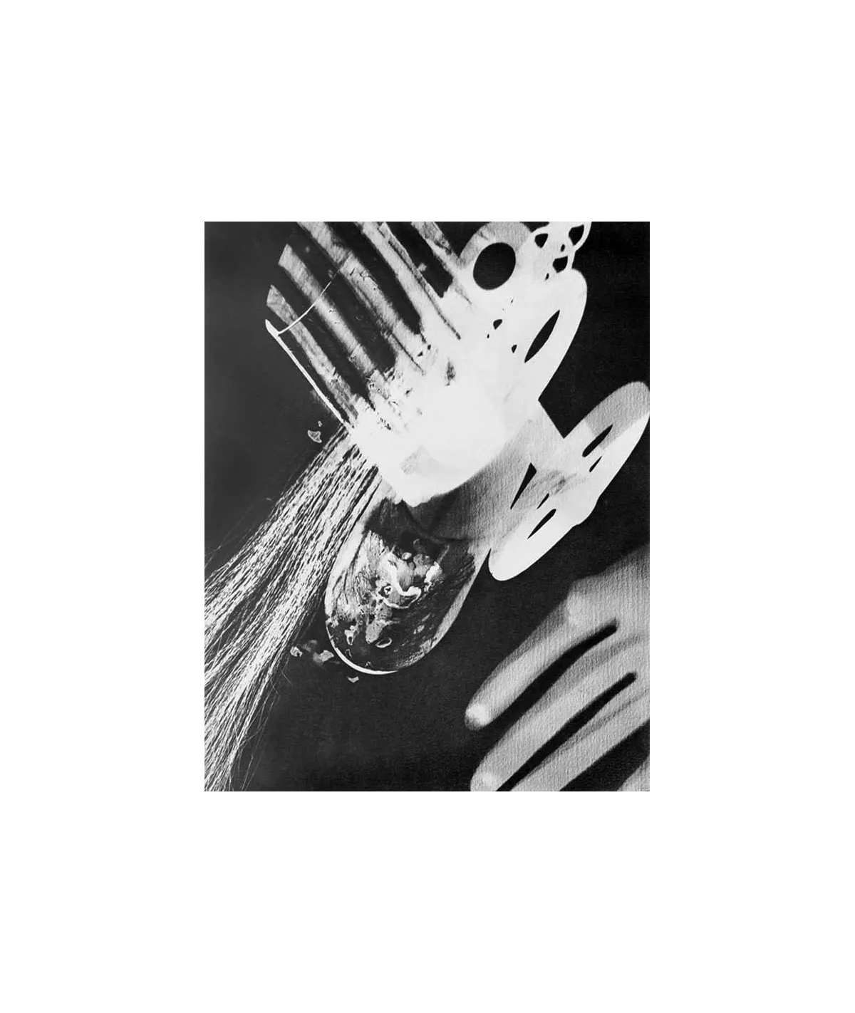 manray|Man Ray photo / TELIMAGE|Rayographie verre à pied et longue fibres||Rayographies