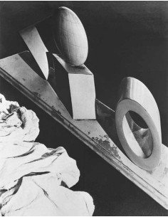 Objet mathématique Objet mathématique, “Perspective d’un cube, d’un...