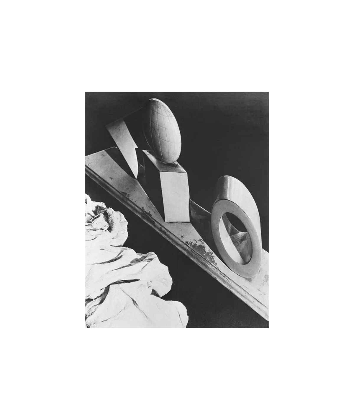 manray|Man Ray photo / TELIMAGE|Mathematical Object||Photographies